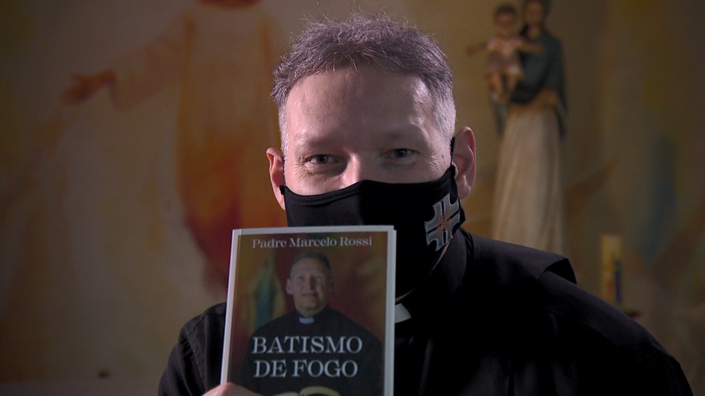 Padre Marcelo Rossi lança livro com história pessoal de superação pela fé